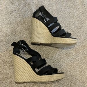 Mossimo Size 7 Wedge Sandals